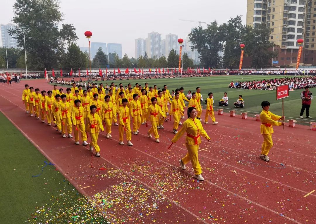 青春激昂展英姿 砥礪自我強體魄丨石家莊私立第一中學(xué)第三屆秋季運動會圓滿落幕